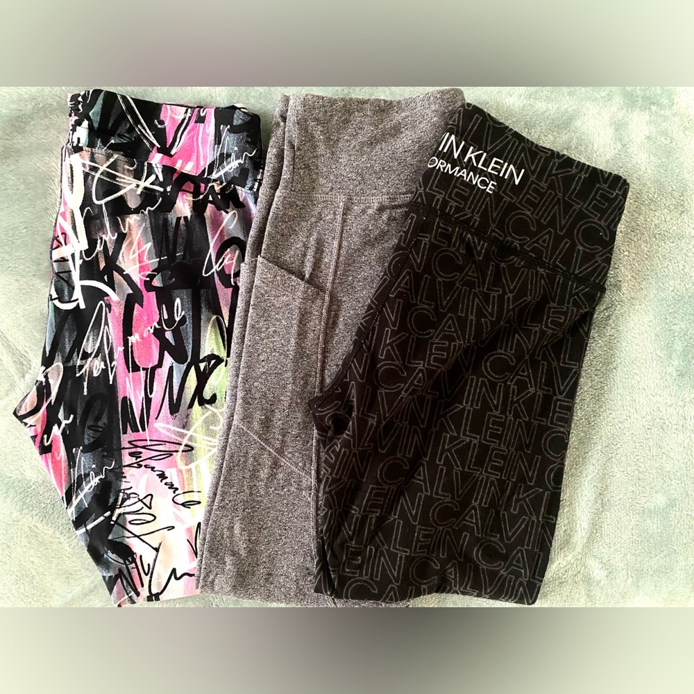 Calvin Klein women’s crop leggings set of 3